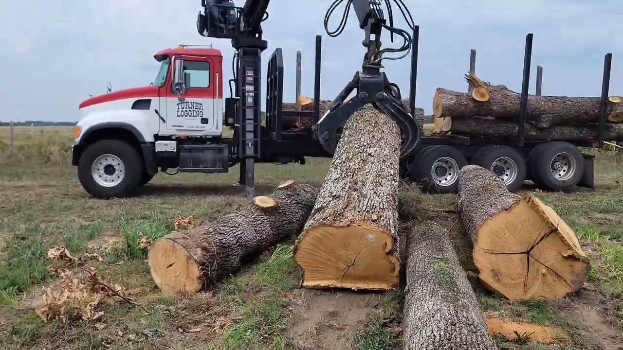 The Serco 8500 video. Hauling odd length logs to make uneven loads.