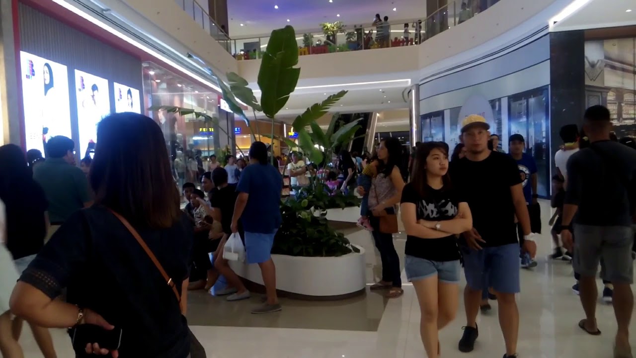 Festive Walk Iloilo Grand Opening