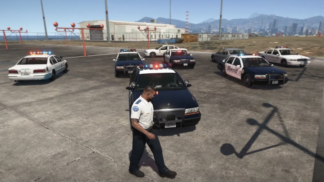 GTA 5 - Police Cruiser Retro, Entity XF, Sandstorm, Jogger Swatvan & More