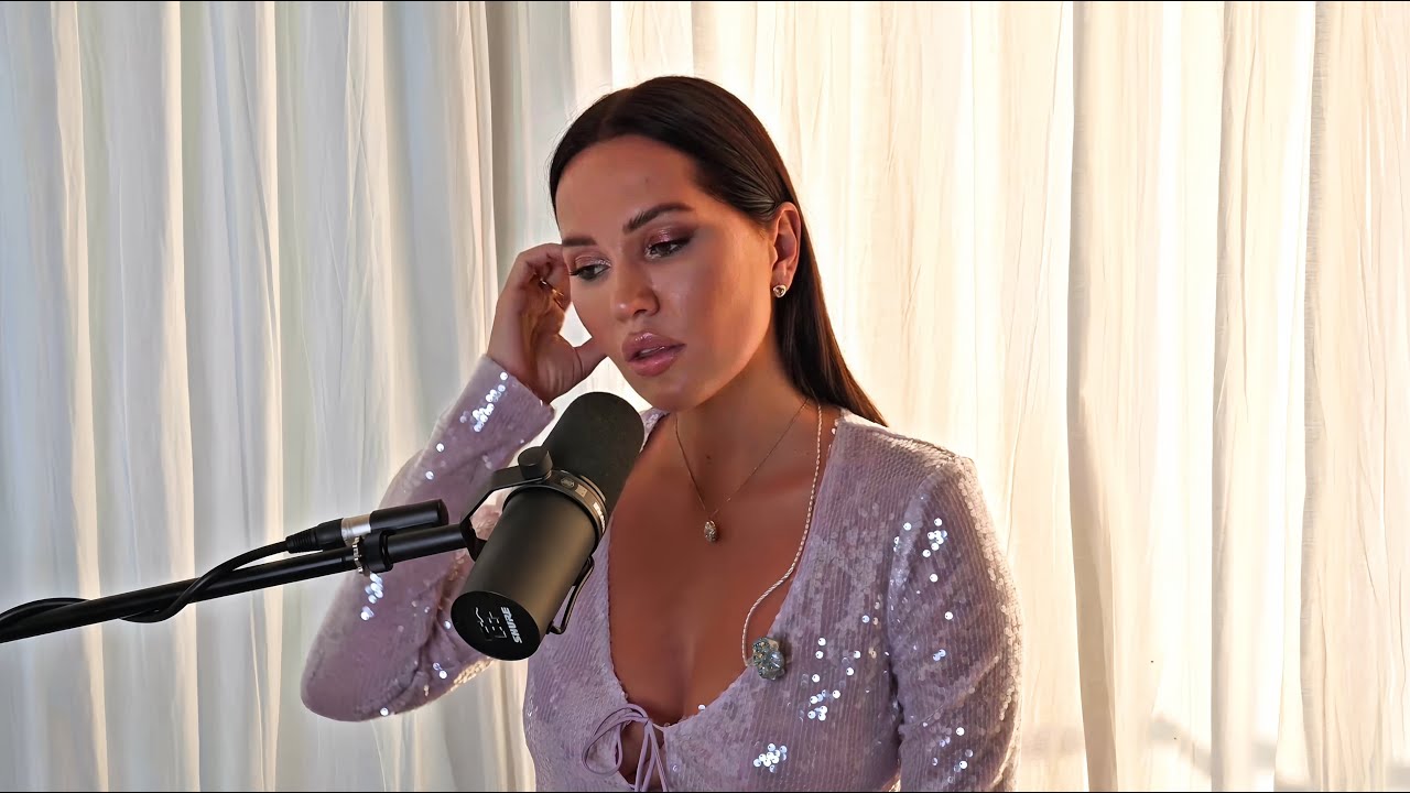 Polina Grace - OMG (Live Acoustic)[Raw & Unfiltered]