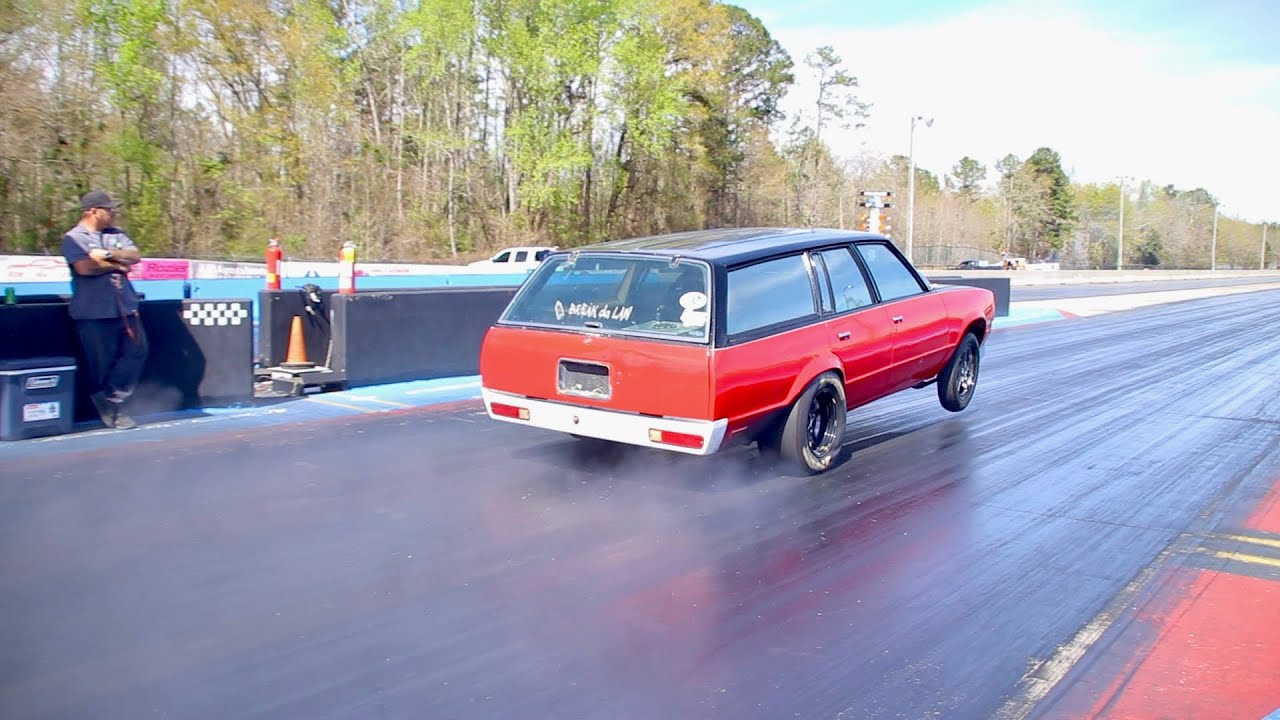 FULL EXHAUST MALIBU WAGON WAS BEATING  EVERYTHING WHEN HIS NITROUS CAME ON!