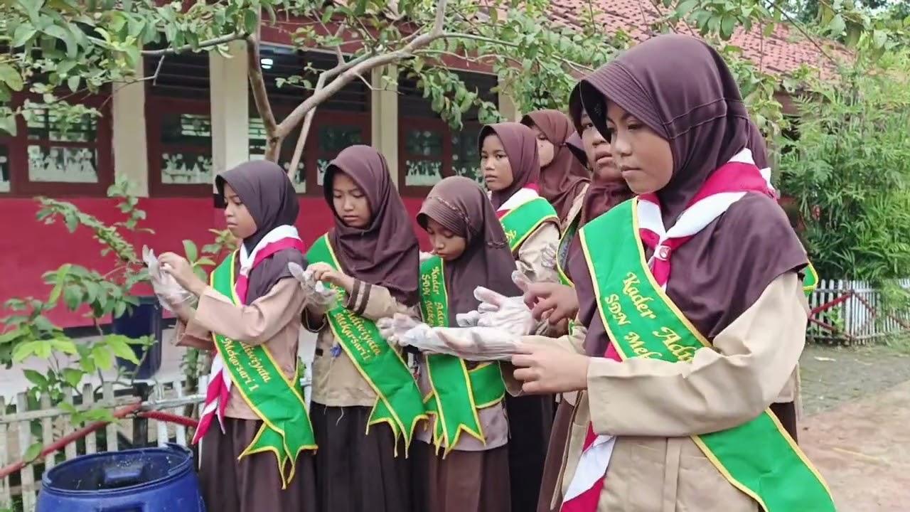 IMPLEMENTASI ADIWIYATA SDN MEKARSARI I 
