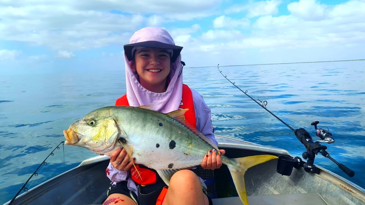 FROTHING fishing @ GIRALIA Station!