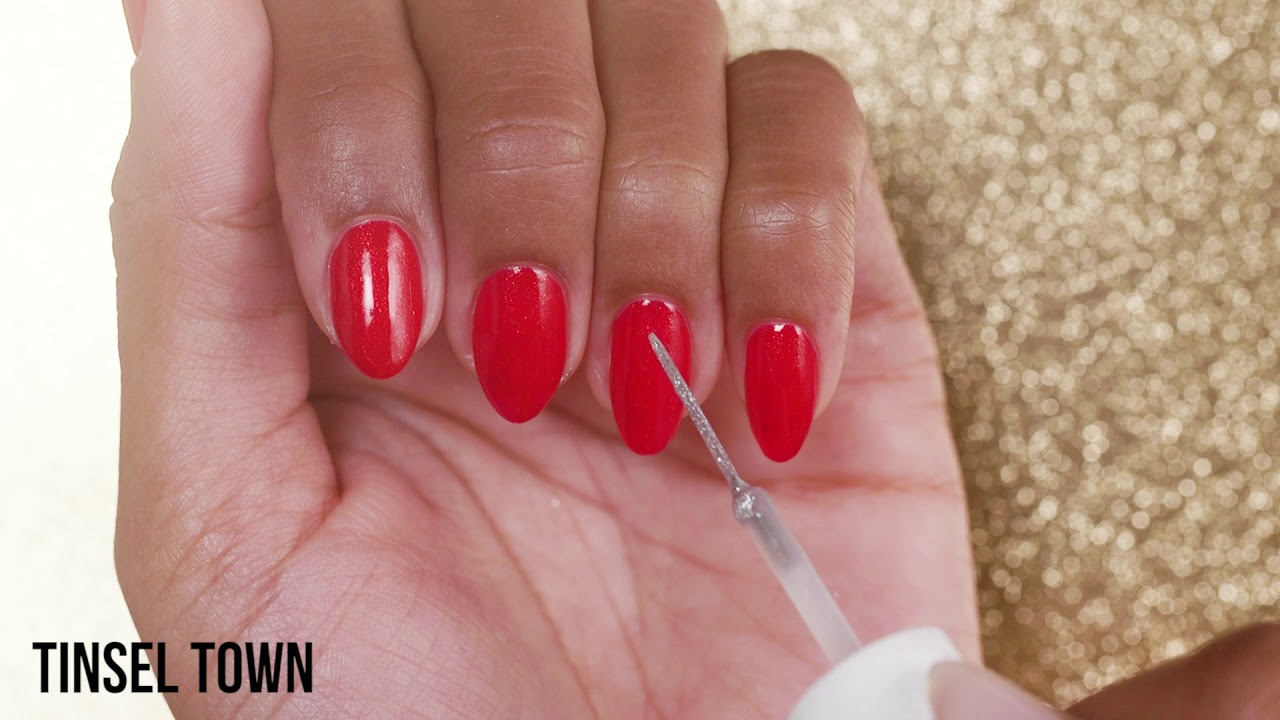 Peppermint Candy Swirl: Jollywood Nail Art Look