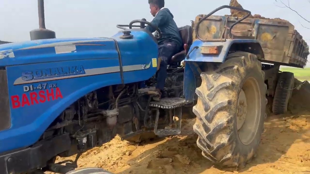Swaraj744,Sonalika,swaraj855 Tractor Unloading Video