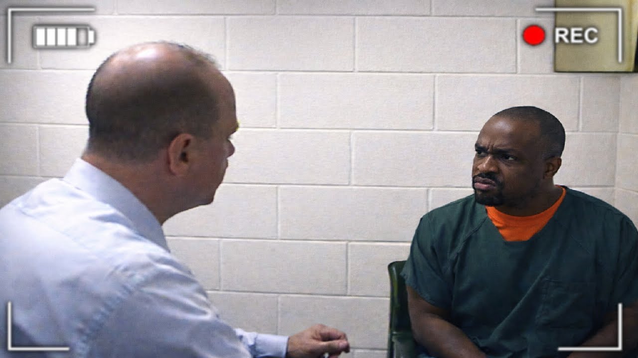 Aggressive Criminal Tries To Intimidate A Detective