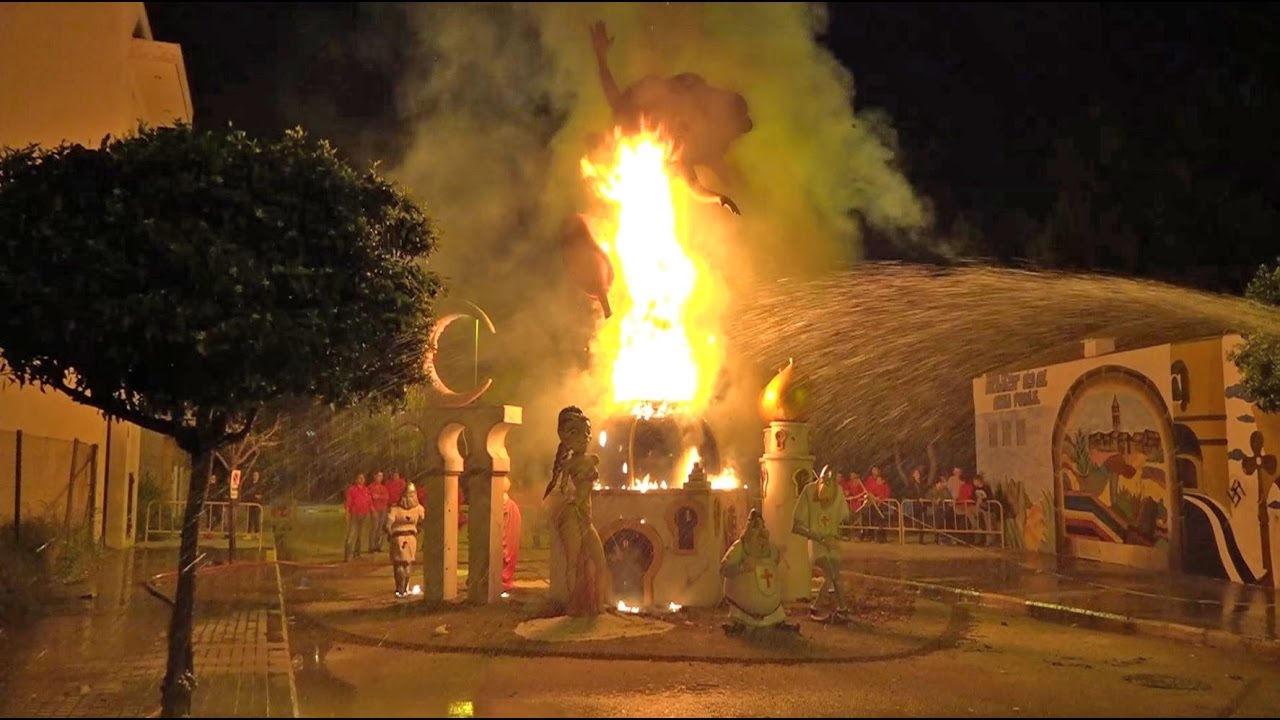 Cremà Falla Divendres en Massanassa
