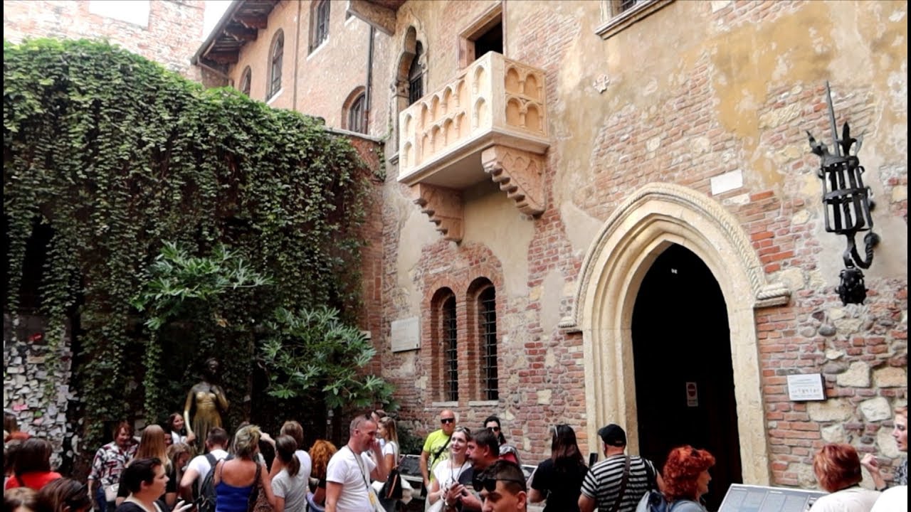 Shakespeare ROMEO & JULIET Locations | Balcony/Tomb | VERONA
