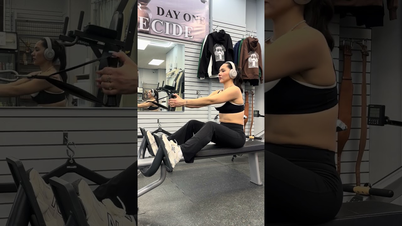 Seated single arm cable row