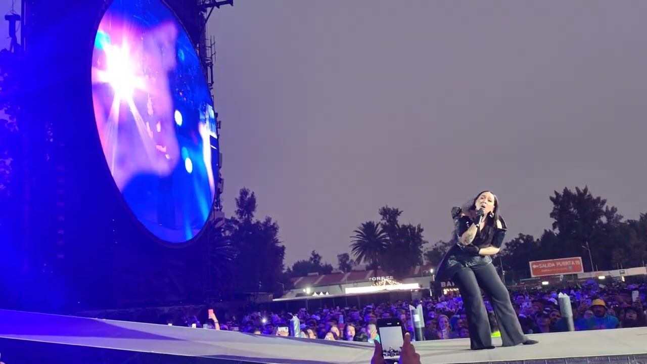 Coldplay concierto 4K - Carla morrison  - Devuelvete - Foro sol 07/04/22
