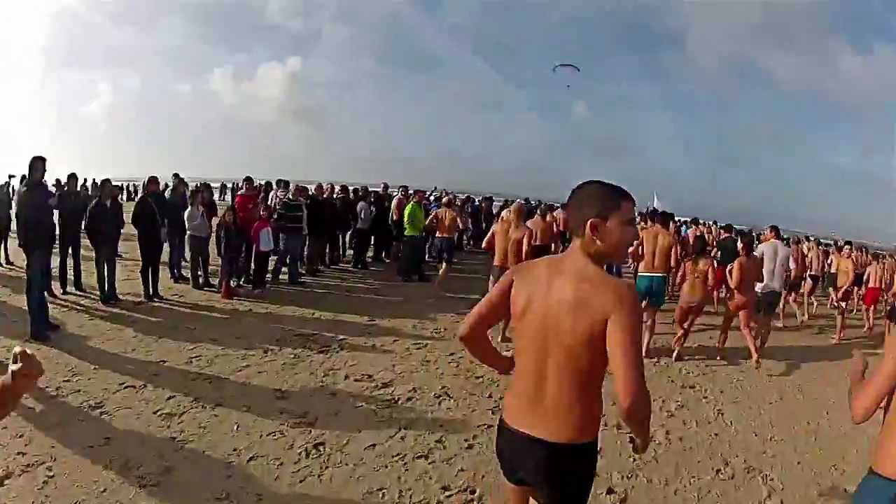 Primeiro Banho Praia da Barra 2013