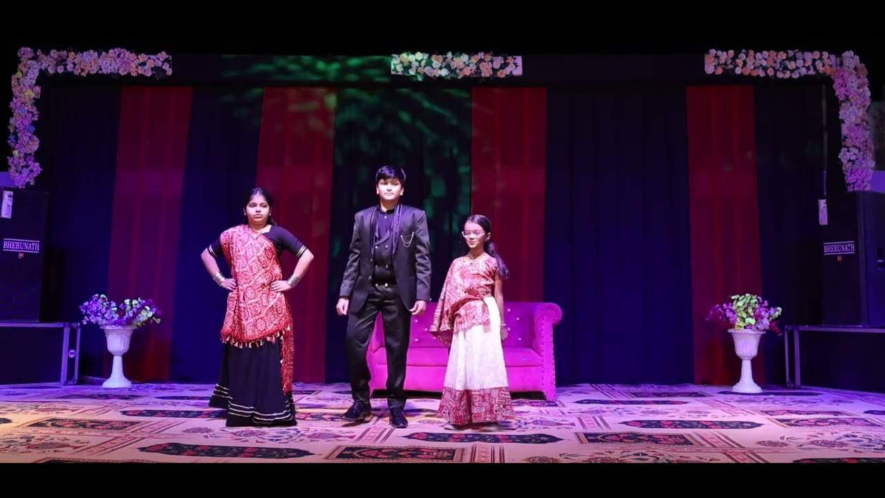 Kids dance for her bride sister!