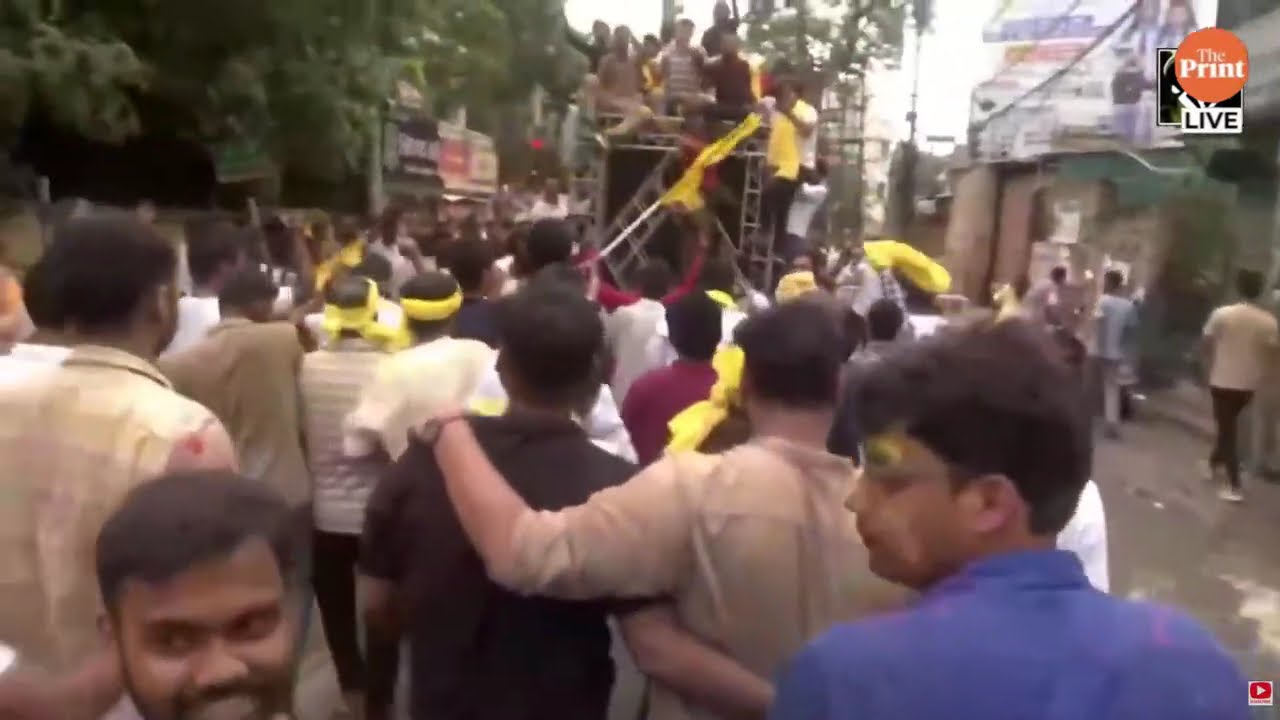 LIVE: Jan Suraaj chief Prashant Kishor leaves for AN college, Patna|  Bankipur By-Election Results