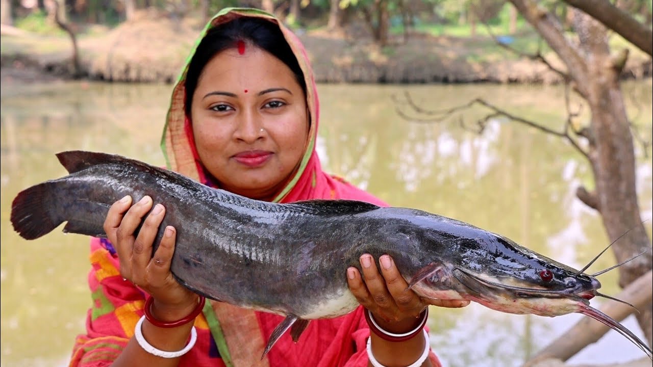 3.5 kg জ্যান্ত মাগুর মাছের(cat fish) ঝাল ঝাল করে রসা রান্না||amazing fish cutting skill