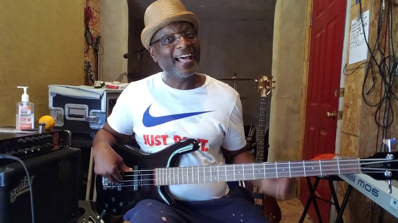 SPECTOR NS2J  DEMO w/to be monster preamp