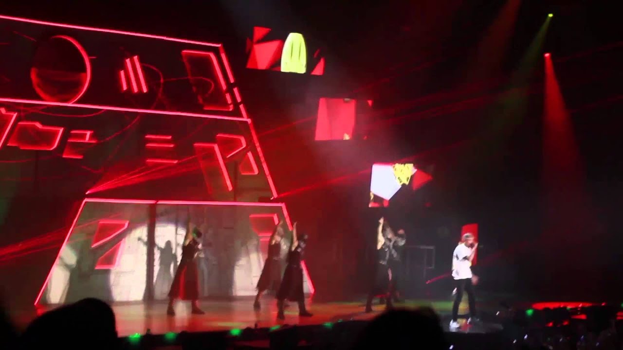 Chris brown  Carpe Diem Tour sportpaleis anvers 2012 (intégrale)