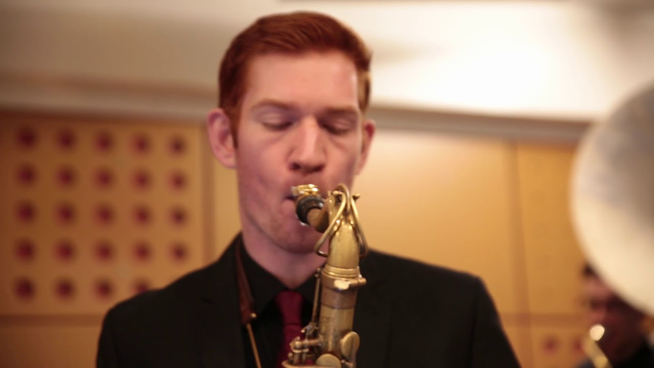 Bloody Mary Brass Band - Wonderwall (Happy Hour Collective)