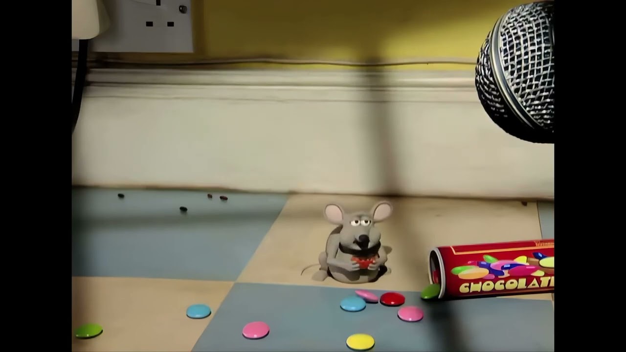 Mouse eating m&m’s  |||| 10 HOURS LOOP ||||
