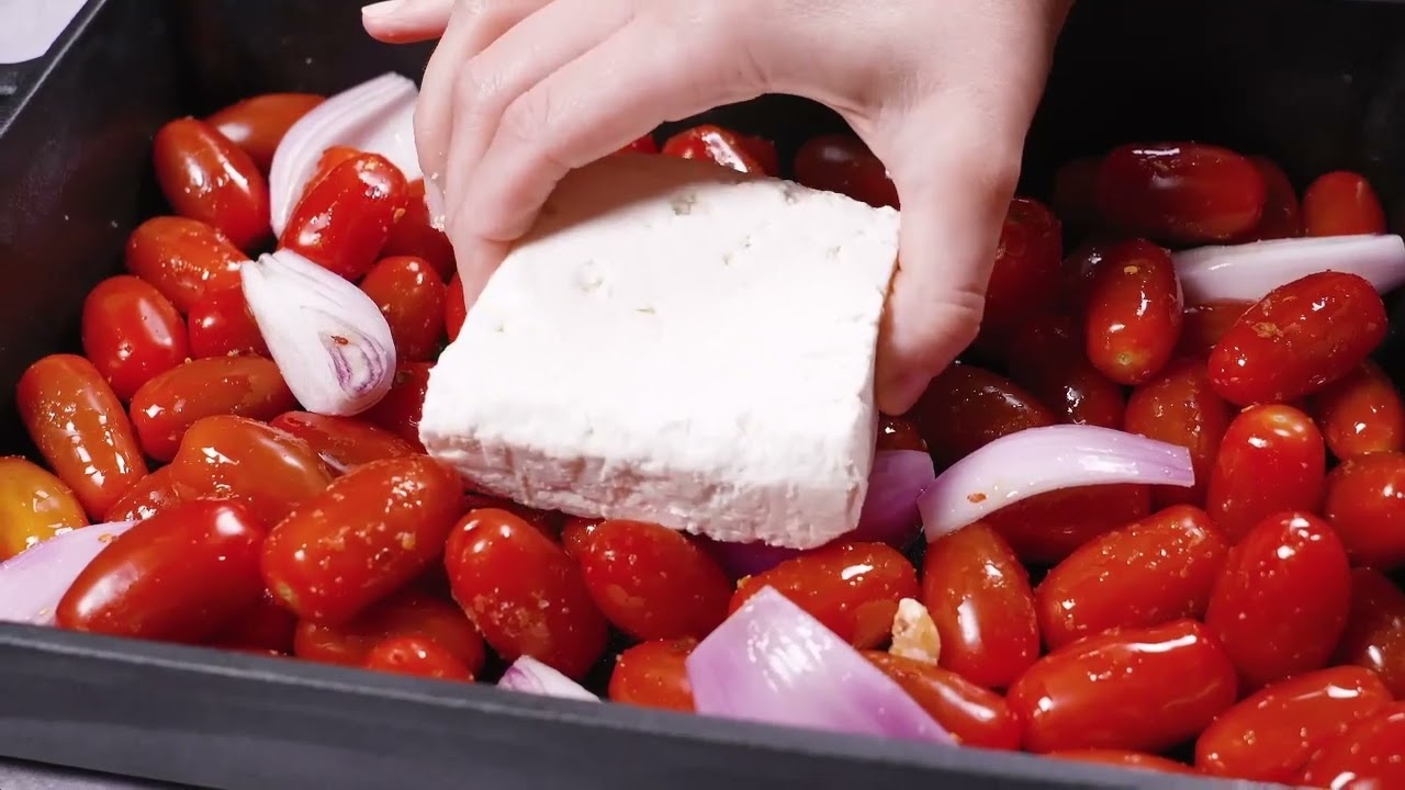 Leckeres Feta Tomaten im Ofen mit Pasta – Einfaches Rezept 