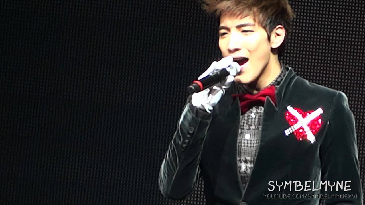 2PM JunSu - Alive - Hands Up Asia Tour in Bangkok 2012, 18 Feb