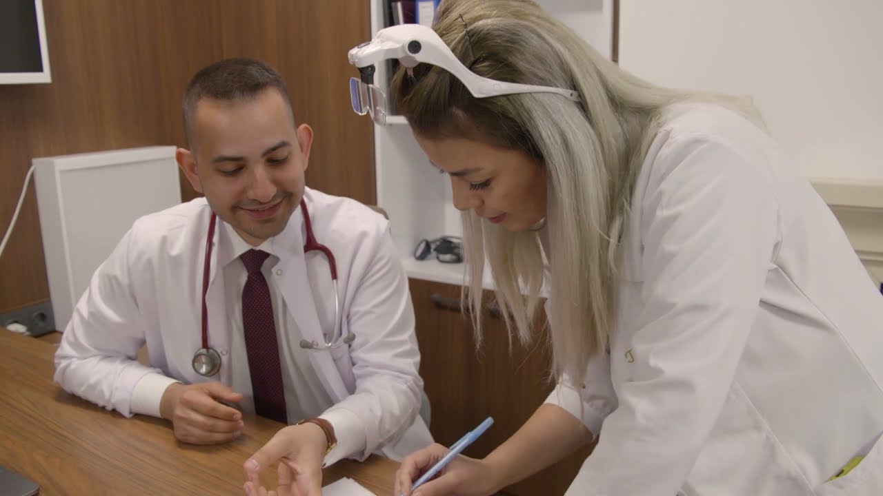 Mcan item Lekker In Je Vel RTL4 S04E09 28 mei 2022