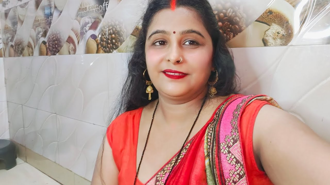 लोग हमें खुश नहीं रहने देंगे 😂😂