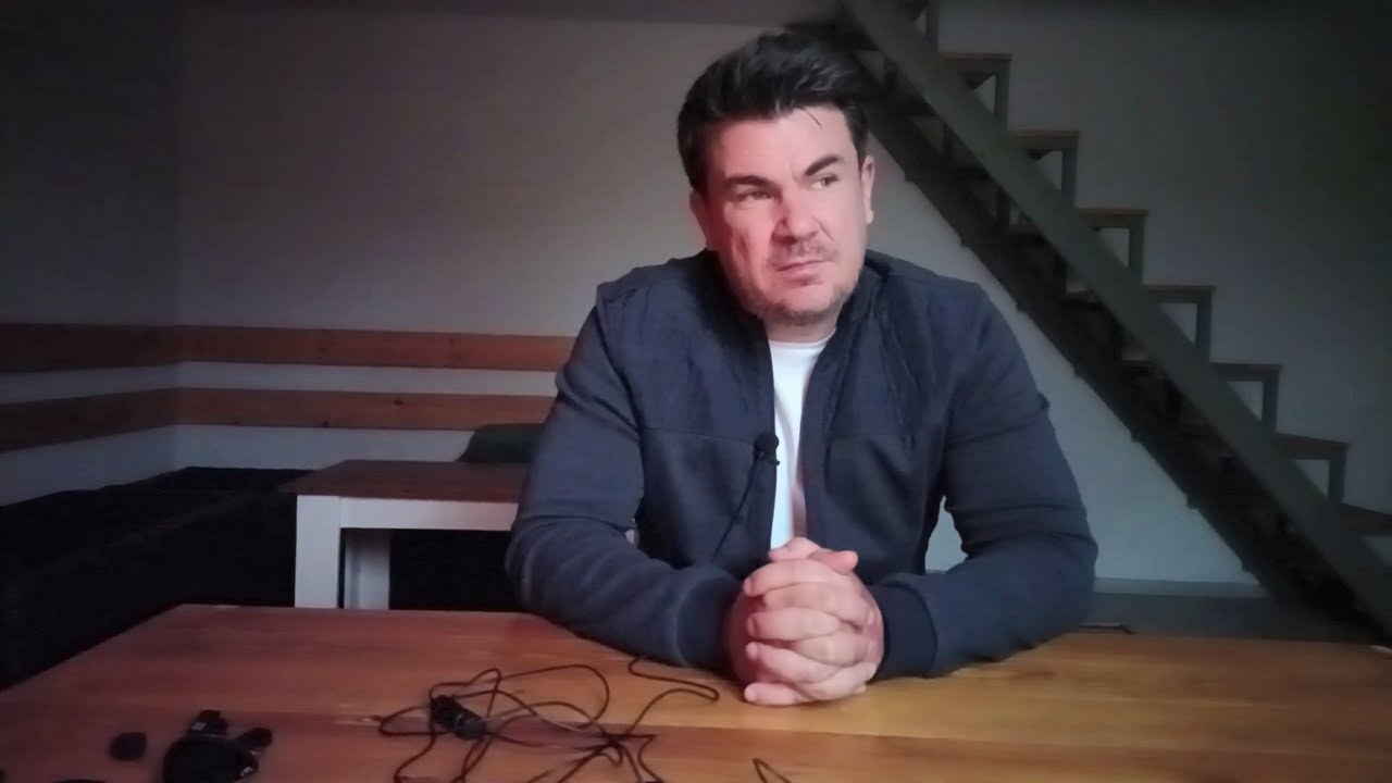 После 40 я понял, что мне НЕ НУЖНЫ ОГРОМНЫЕ ДЕНЬГИ и БЕСПОЛЕЗНЫЕ ОТНОШЕНИЯ. Минимализм и жизнь СОЛО