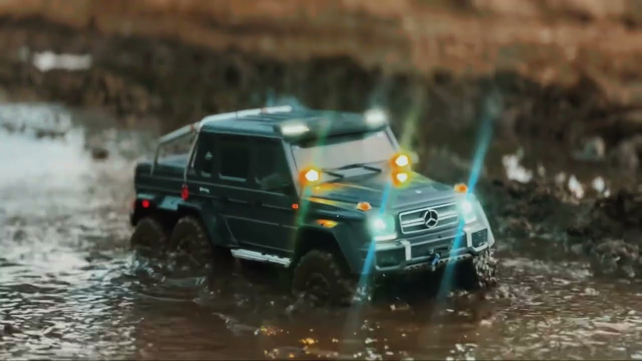 SUPER MUDDY TRAIL RUN WITH THE TRX6 g63