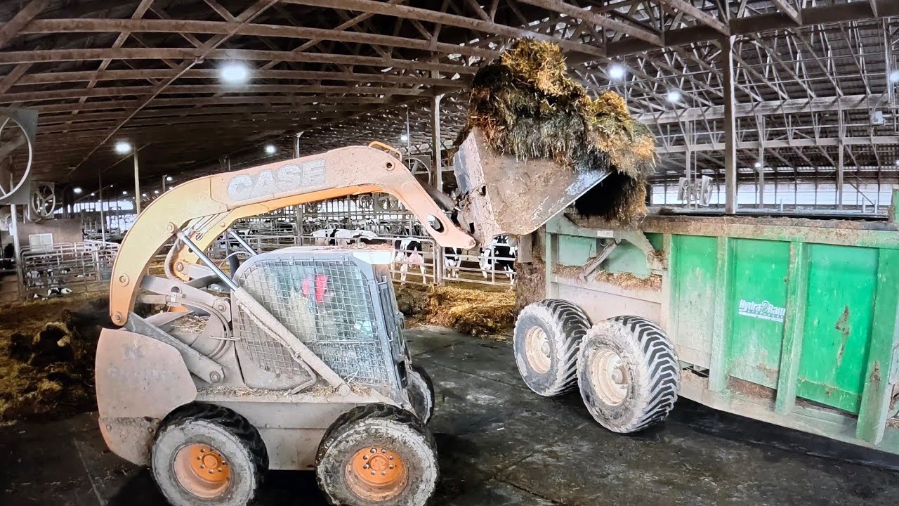 Preventing Skid loader Fires & Cleaning out Bed Pack