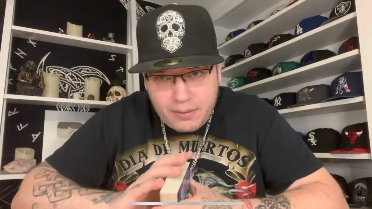 Aquarius ♒️ “They think you’re too good to be true” February 2023 Tarot love reading