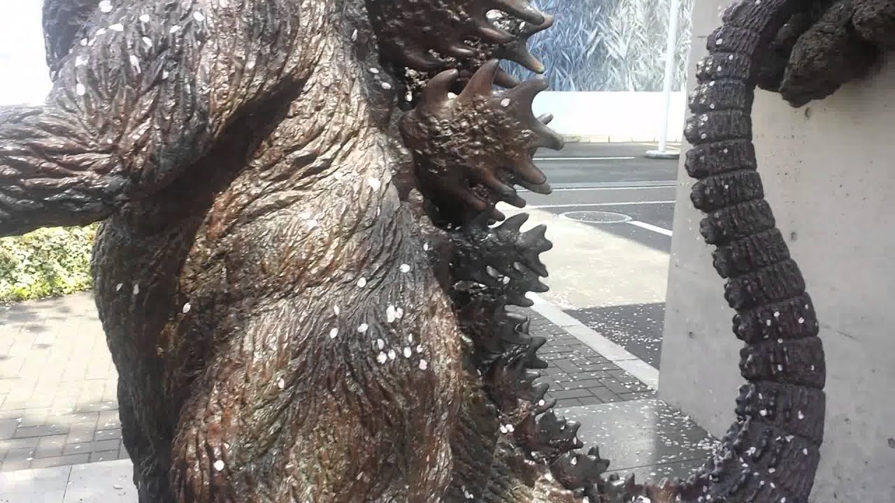 Godzilla Statue Toho Studio's