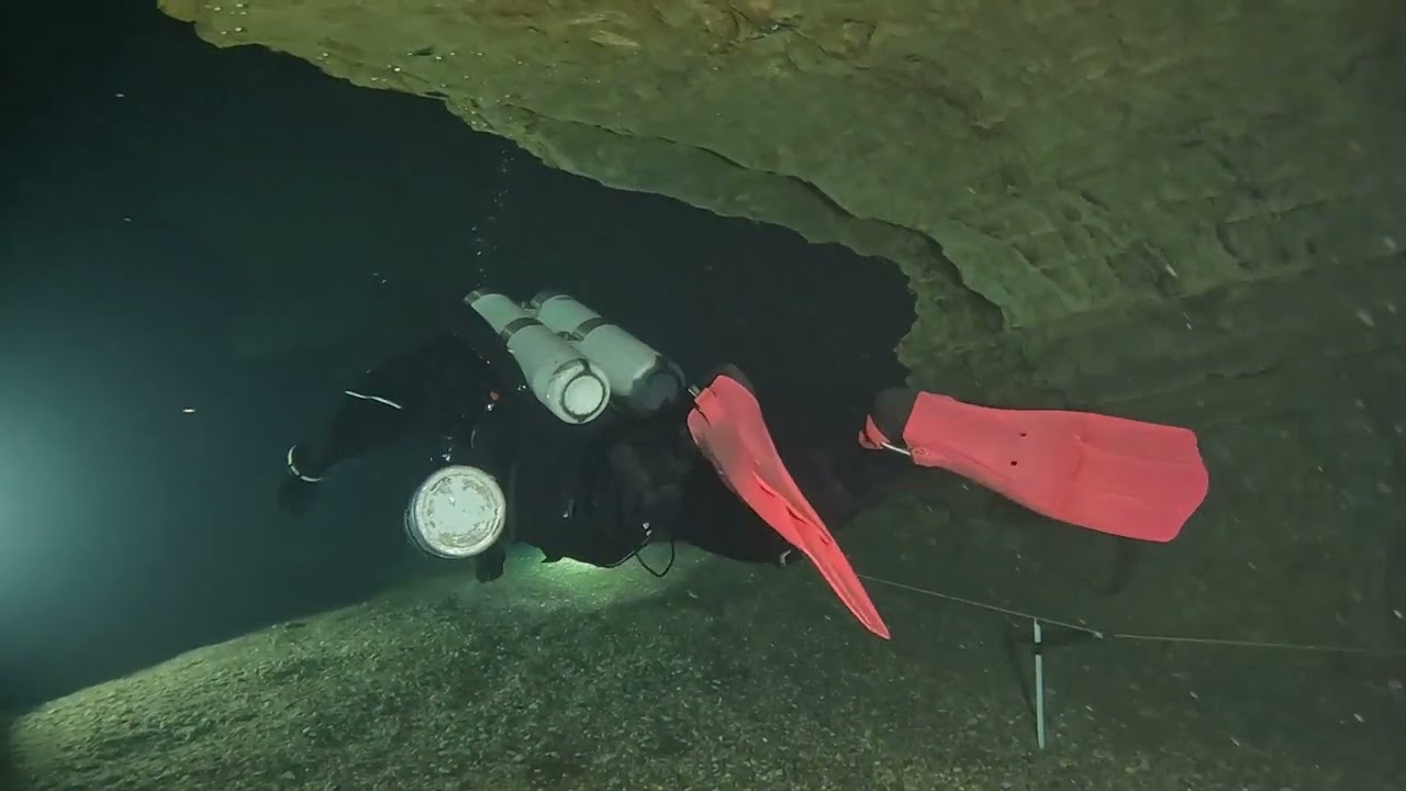 SUEX VRX DPV''s Sidemount and Mixed Dive France, cave diving