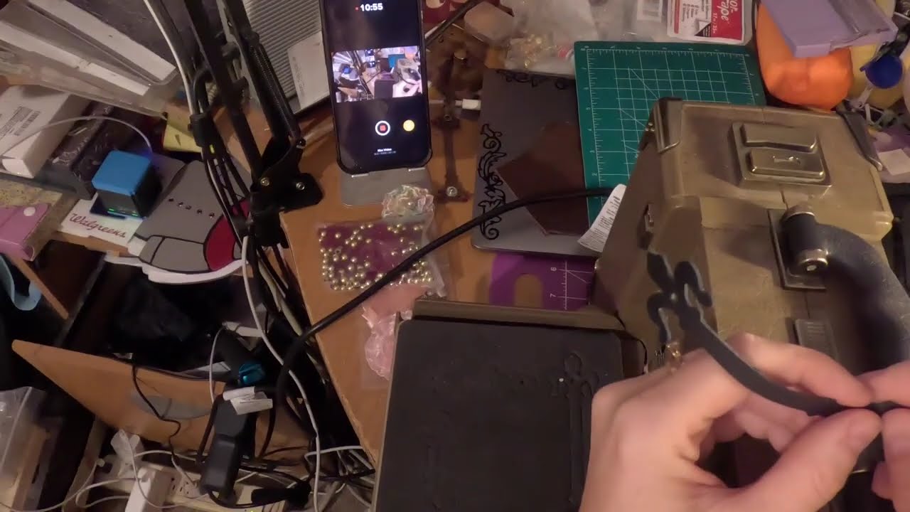  Fleur-de-lis leather bracelet. Part 2. Start to finish process