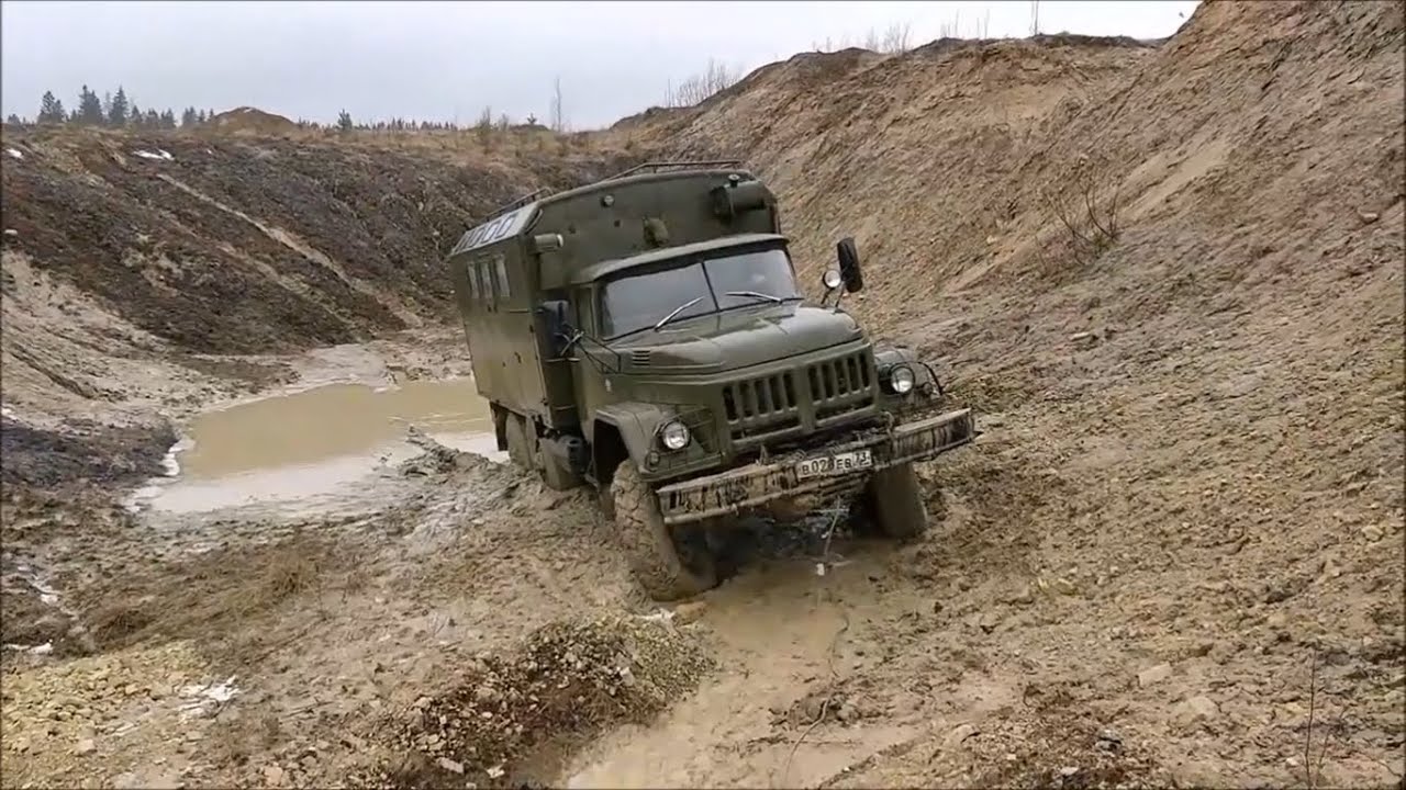 Xem Xe Zil 131 Của Liên Xô Cũ Vượt Lầy (Xe 3 Cầu Huyền Thoại)