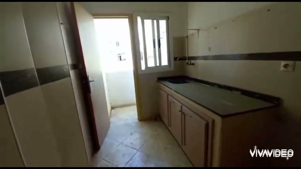 شقة للبيع الضحى البركة 2 الطابق التاني على طريق المحطة الجديدة 0663129680
