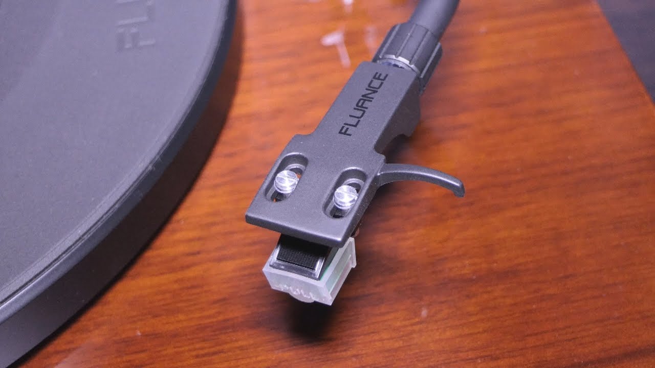 Fluance RT81 Turntable - Unboxing and Setup - Vinyl Record Player