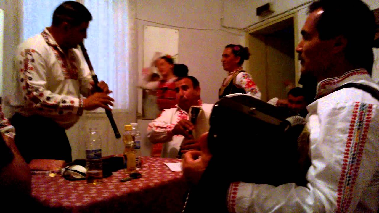 Народна Музика - narodna muzika- Петко,Гавраилово - гайда , Желязко - акордеон , Тодор - кавал .