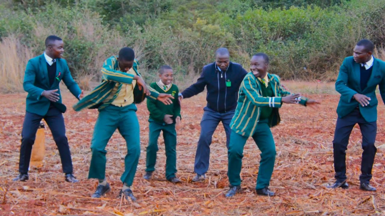 Simba redu ririZion - E Rwatiringa and Band Boys -Produced by Ishmael Mupinga