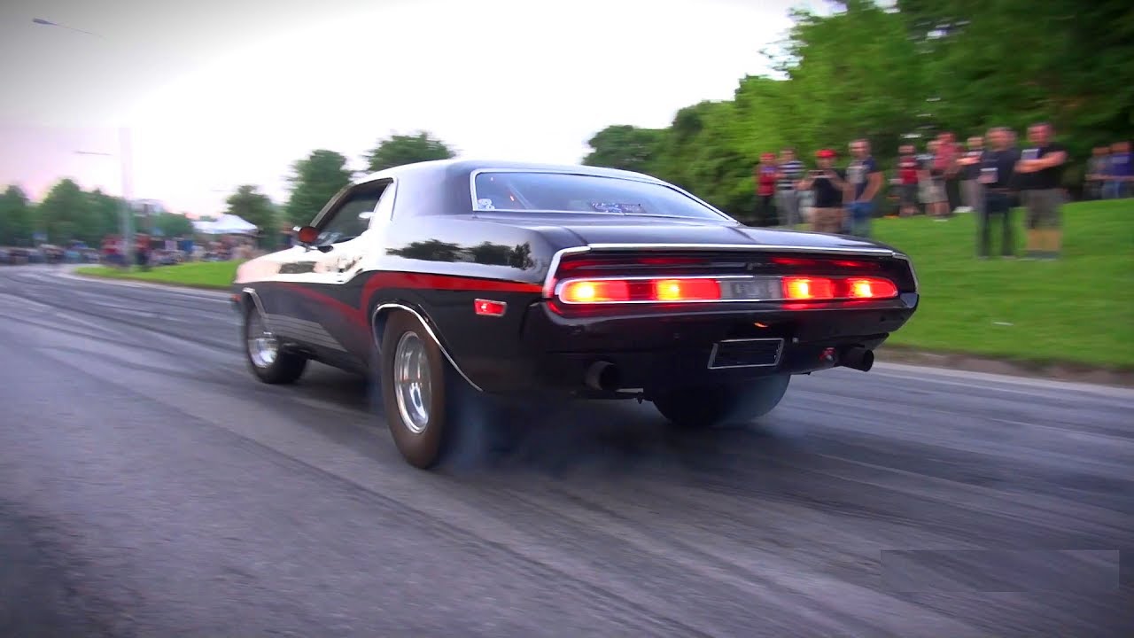 BLOWN 1970 Dodge Challenger in Action!! - Burnout, Drag Race, Loud Sound