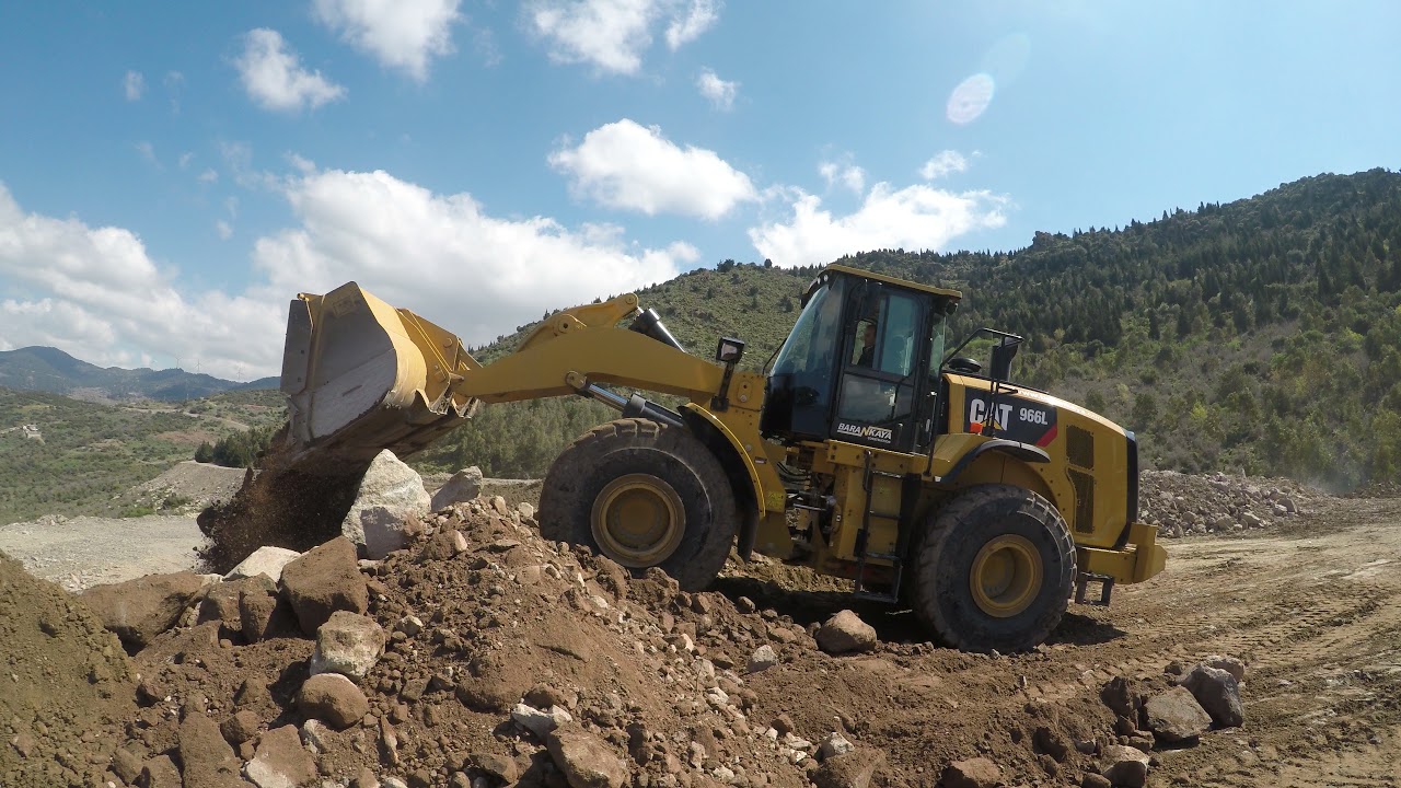 CAT 966L