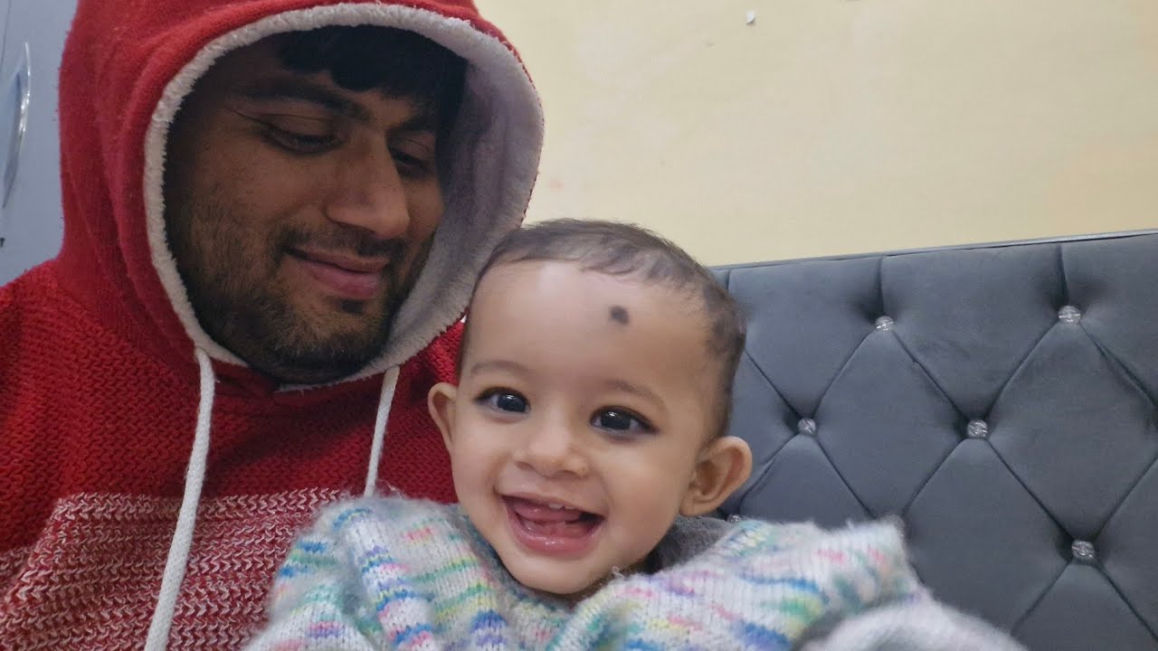 Are 😃 Aarna papa ke sath masti kar rahi h #AarnaUniverse #CuteBaby #BabyGirl #BabyReaction