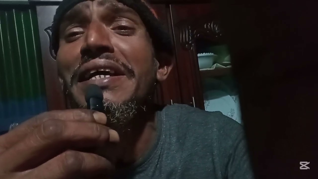 পুরনো গান শোনাচ্ছে আনিস ভাই 