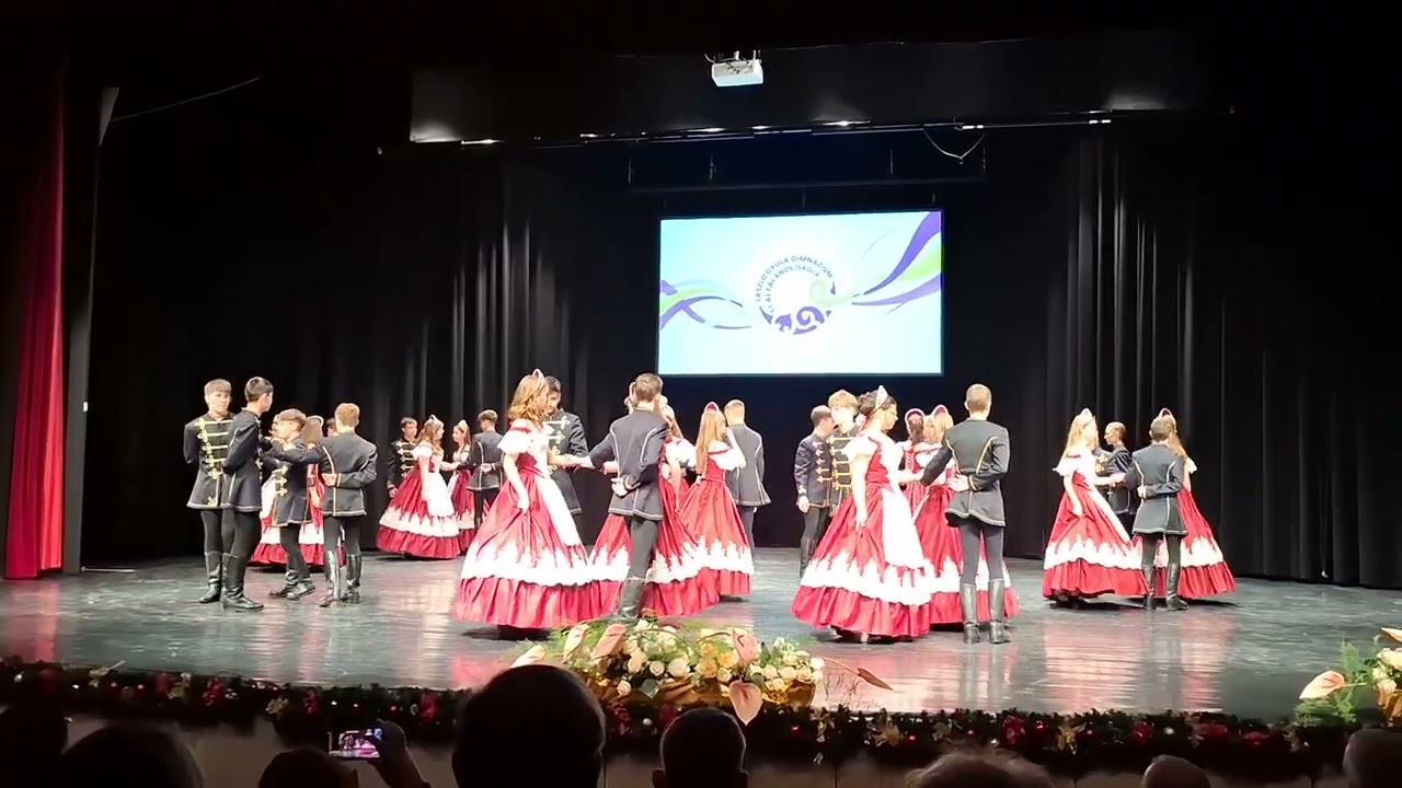 Palotás 2025. Nov. 28. László Gyula Gimnázium Szalagavató