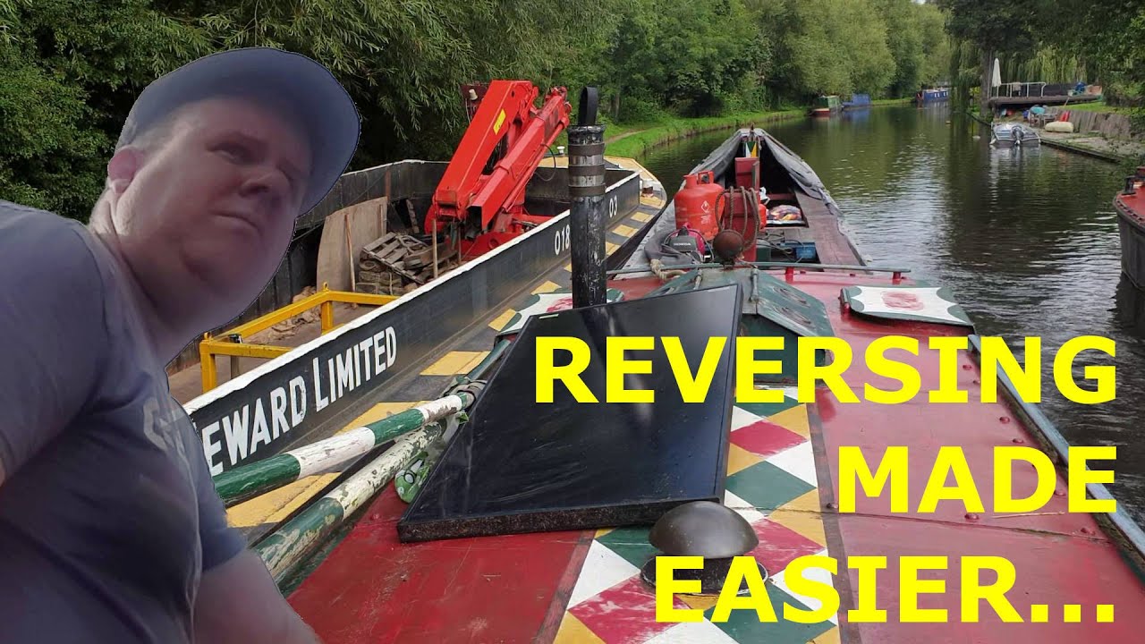 Secrets of going backwards! Narrowboat tips and tricks