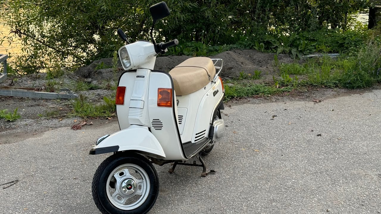 Suzuki CS125 1983
