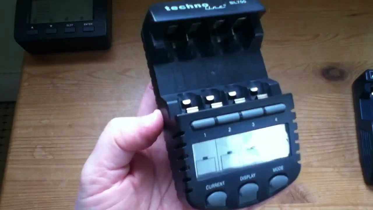 AA/AAA Battery Charger Review
