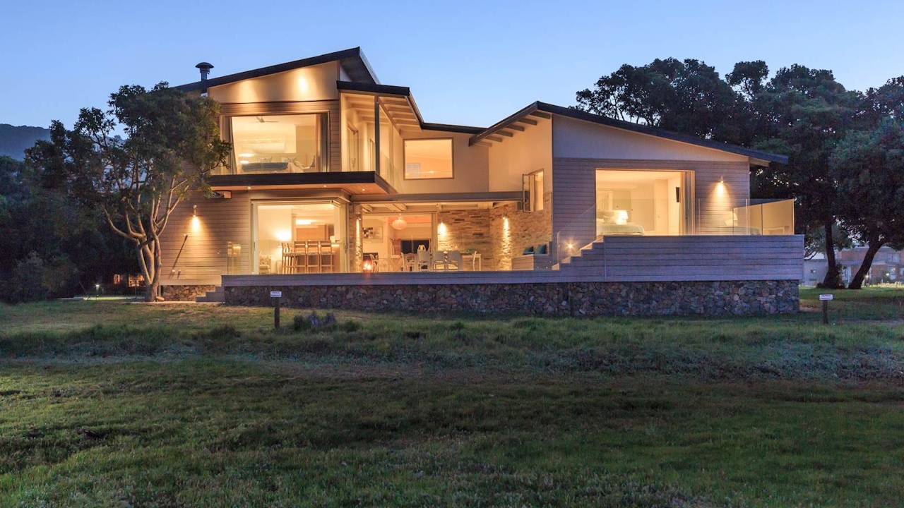 4 Bedroom House for sale in Western Cape | Garden Route | Knysna | Lake Brenton | 813 L |