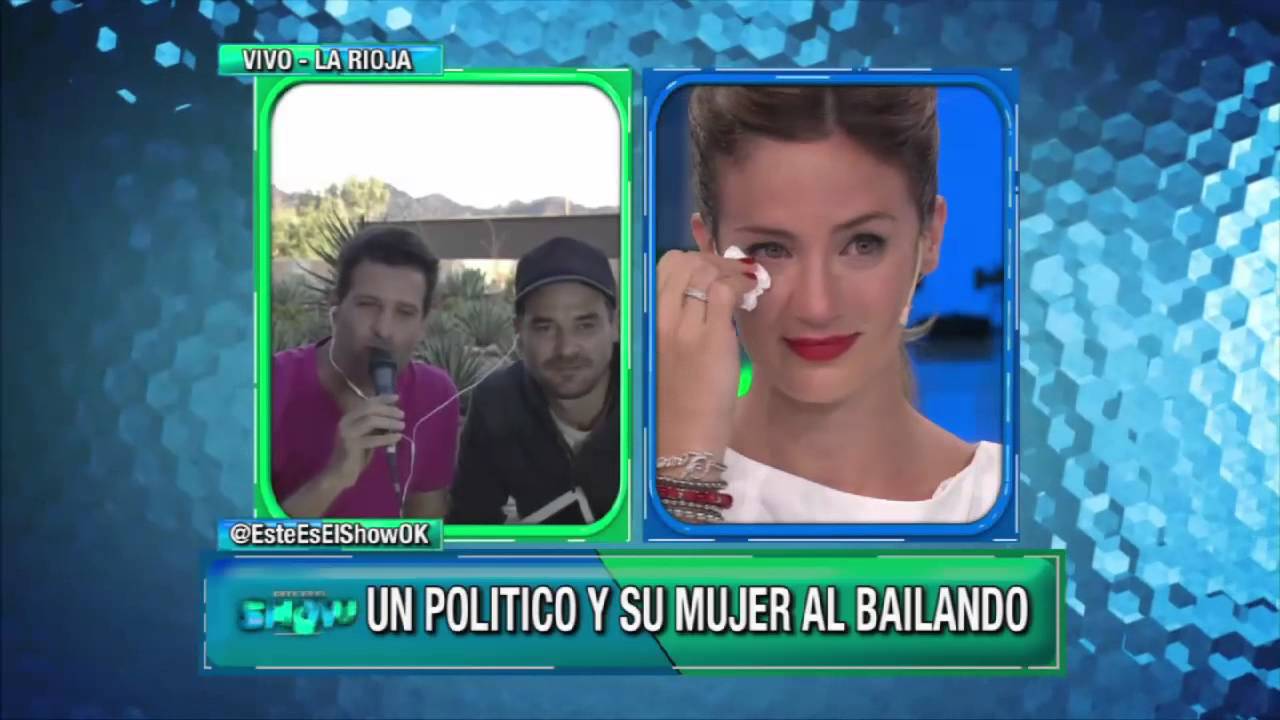 Pedro en el movil y Paula emocionada #eees