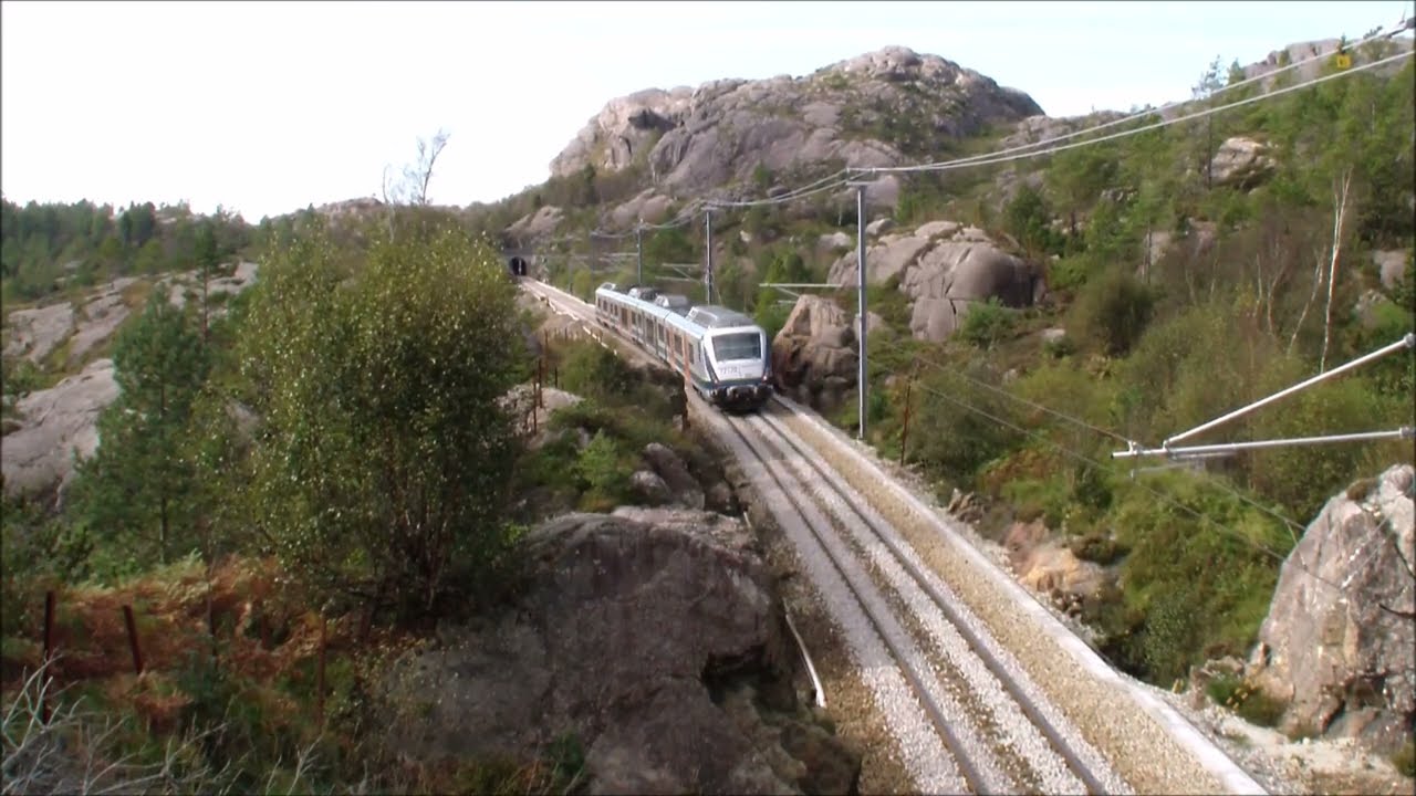 Video clips of the local train set on Jærbanen from 2017. The line runs from Egersund to Stavanger