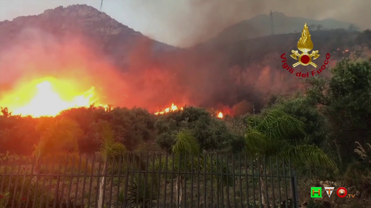 Vigili del Fuoco - Castronovo di Sicilia (PA), Incendio macchia mediterranea - www.HTO.tv